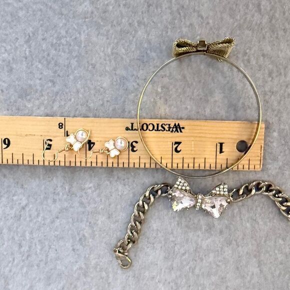 Bows chains and pearl theme jewelry - Picture 4 of 8